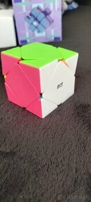 Rubiks Qiyi skewb