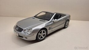 1:18 MERCEDES-BENZ SL-KLASSE CABRIO