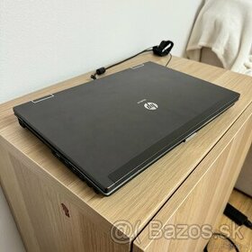 Predám starý notebook HP EliteBook 8540w - 1