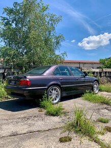 Rozpredam bmw 740i e38 m62