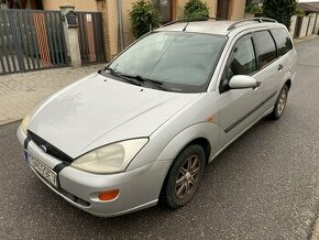 Ford Focus Combi 1.8 benzin