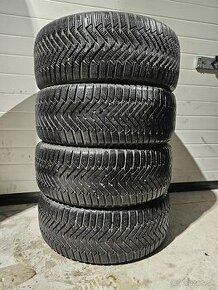 Zimné Pneu Laufen 215/45 R17