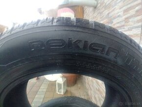 Nokian 215/65r17