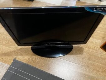 Krásny televízor s LED podsvietením panelov SAMSUNG UE26C40