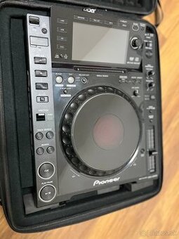 Pioneer CDJ 2000