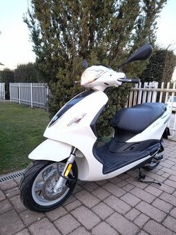 piaggio fly