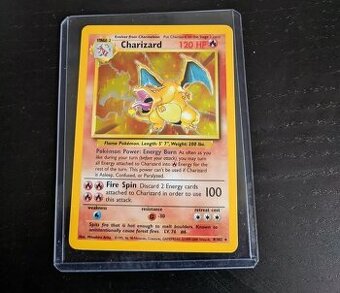 Charizard Base Set 1999 - 1