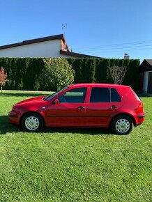 Wolksvagen Golf 4. 1.4 benzin.150 400 km.