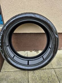 Pirelli P ZERO 275/35 R22 104W-letné. - 1