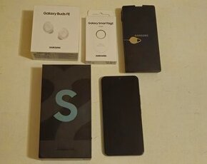 Samsung Galaxy S22 + Galaxy Buds FE a Galaxy SmartTag2