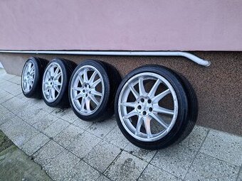 OZ racing 5x100 r18 ET 35 8J 225/40 r18