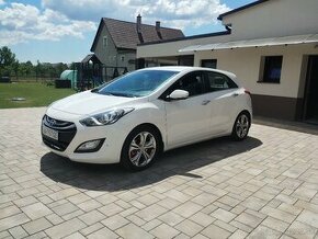 Hyundai i30 1,6 GDI 99kw benzin