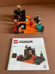 Lego Minecraft 21185 - 1