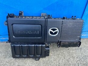 Mazda 3 BK airbox 1.6 77kw benzín