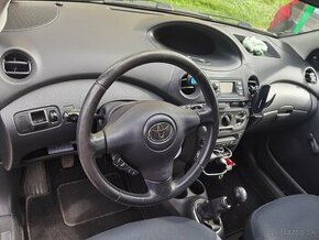 Toyota Yaris 1.0 T 5D  48kw  Euro 4