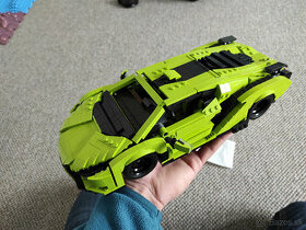 Predám veľké lego LAMBO Mould King