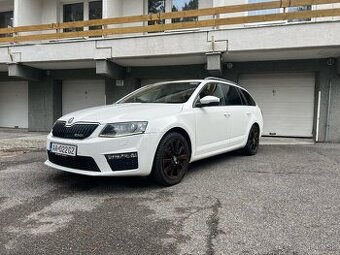 Octavia combi rs135 kw DSG