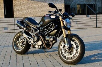 Ducati Monster 1100S