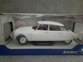 Citroen Ds Fantomas 1:18 - 1