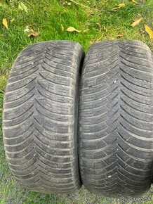 .Celorocne pneu 225/45 R17