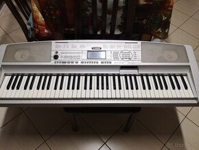 Predám keybord Yamaha Portable Grand DGX300