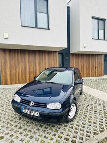 VW Golf 4