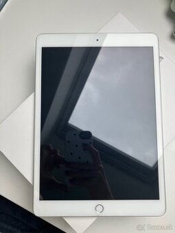 iPad 8. generácia, 128GB, strieborný