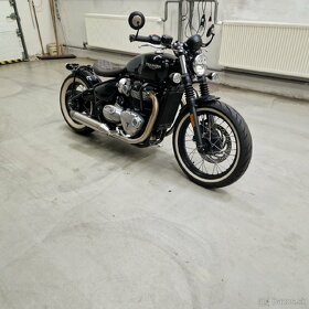 Triumph Bonneville Bobber - 1