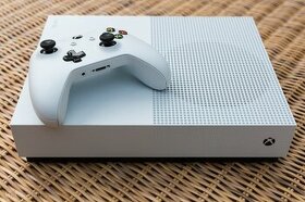 Čistenie a prepastovanie PS4/Xbox One