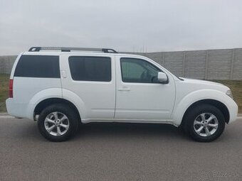 Nissan PATHFINDER 2.5 dCi 4x4