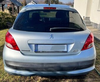 Peugeot 207 1,4 hdi, 50kW, r.v.2012