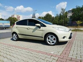 FORD FIESTA - 1