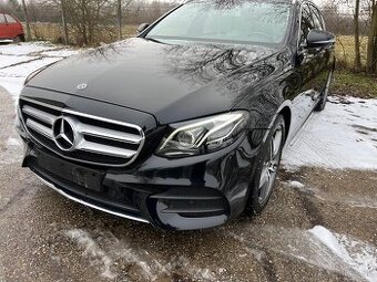 Mercedes-Benz E trieda Kombi 220 d 4MATIC AMG Paket