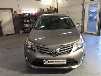 Toyota Avensis Combi  7 790 €