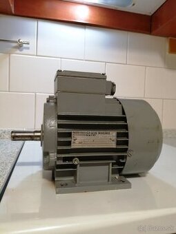 Elektromotor MEZ Mohelnice 550w, 1380 ot /min, 400V, patkovy