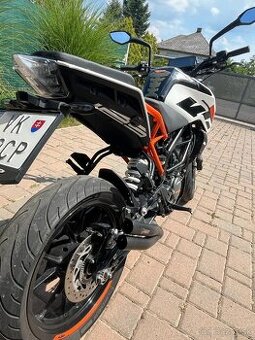 KTM Duke 125