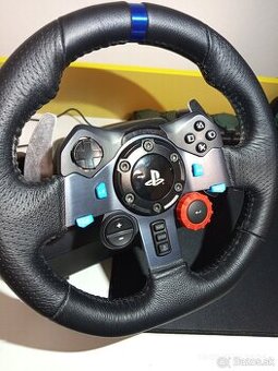 Logitech G29 s riadiacou pákou