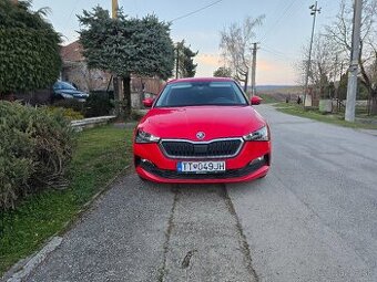 Predám škodu scala 1.0TSI 60K km - 1