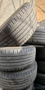 Predam jazdene letne pneu 225/40R18 Falken 92W