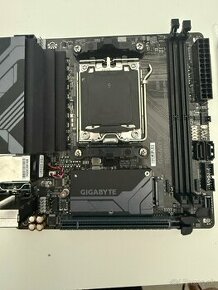 Gigabyte B650I AX ITX