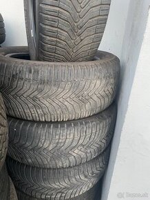 215/55 R17 zimne Michelin