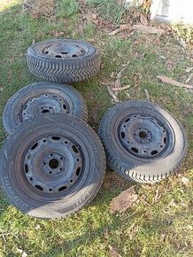 Zimne pneu s diskami fabia 165/70R14 roztec srobov 5x100