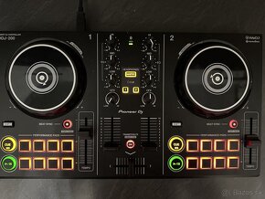 Pioneer DDJ-200 DJ Konzola