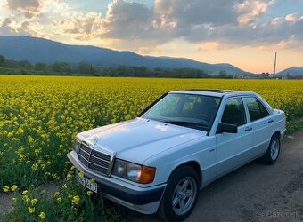 Mercedes 190D - 1