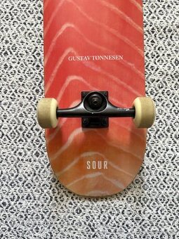 Skateboard komplet Sour/Tensor