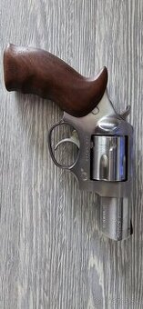 RUGER SP101 357magnum