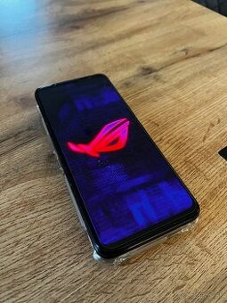 Asus Rog Phone 5 8/128gb (možná výmena)