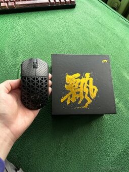 Myš IPI float 8kHz (finalmouse)