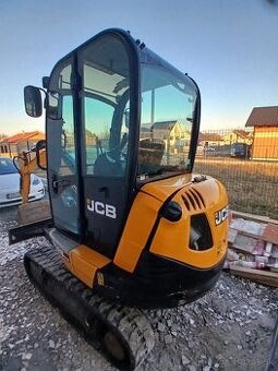 Minibager minirypadlo jcb 8026cts