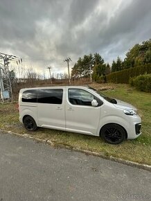 Peugeot Traveller Allure MAX výbava 130kw,8 míst 130kw